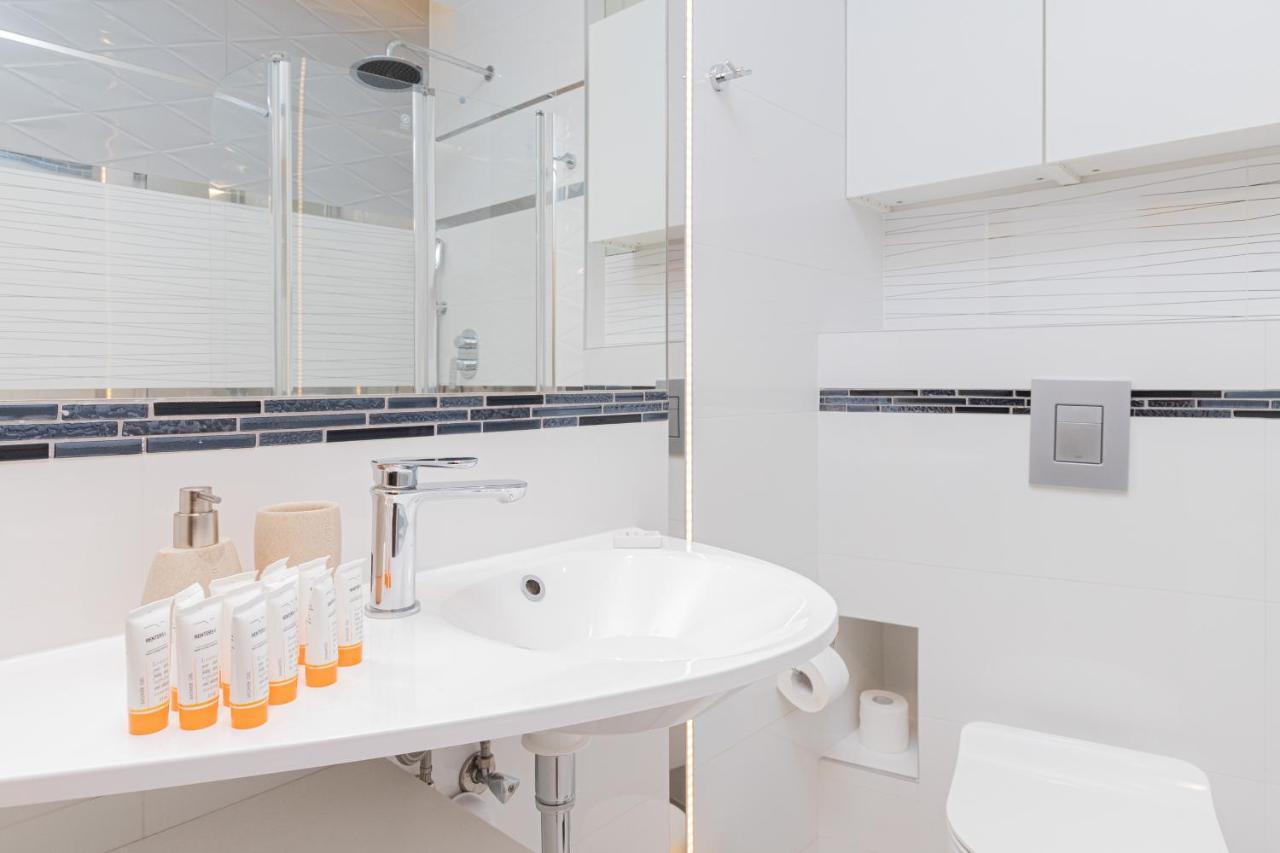 Batorego 7 Gdynia Apartments By Noclegi Renters Экстерьер фото